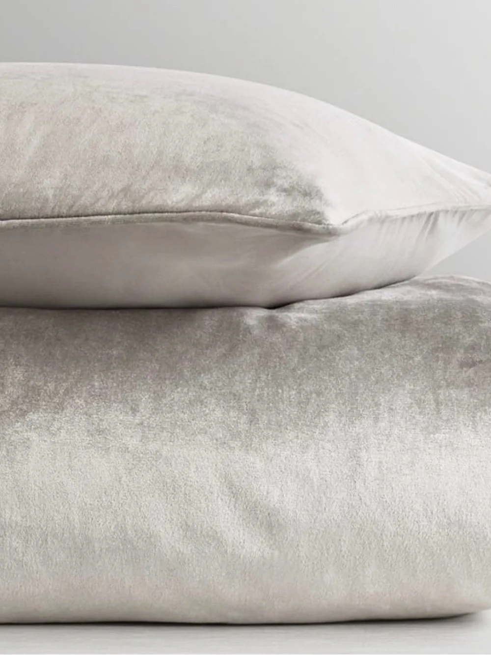 RESTORATION HARDWARE BABY & CHILD LUSTER VELVET DUVET COVER